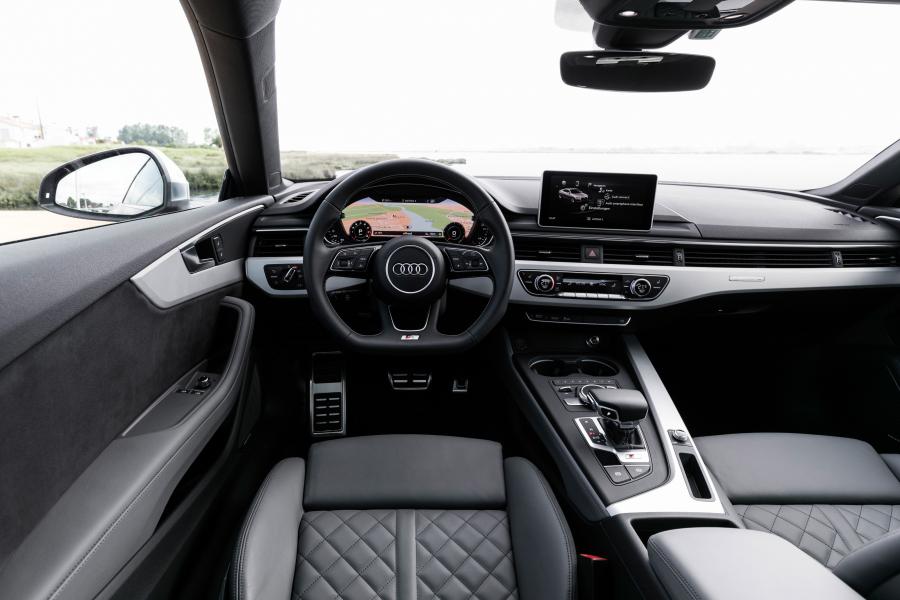 Торпедо Audi S5 Coupe 2016 года  (WW) (фото 15 из 75)